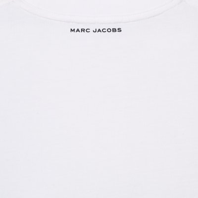 THE RIBBON LOGO BOX TEE